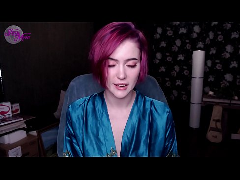 ❤️ Taelo ea ho jerk off ho ngoanana oa Serussia ka Senyesemane Litšoantšo tsa bootsoa ka morao ❤